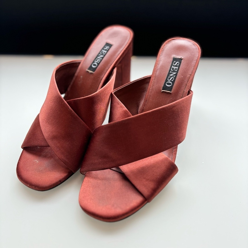 Senso Women's Red Slide Sandals